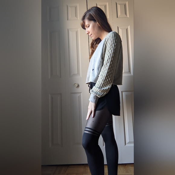 Korean Style Geometric Pullover sz: 4 - Picture 5 of 5